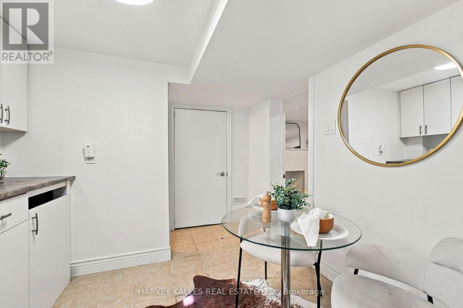 547 MELROSE AVENUE