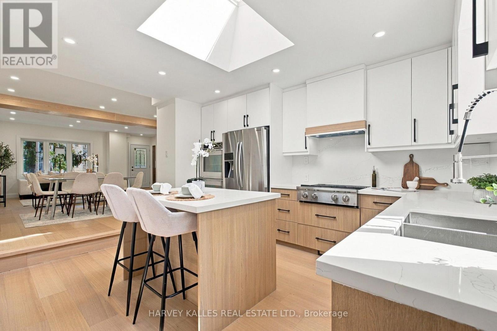 547 MELROSE AVENUE