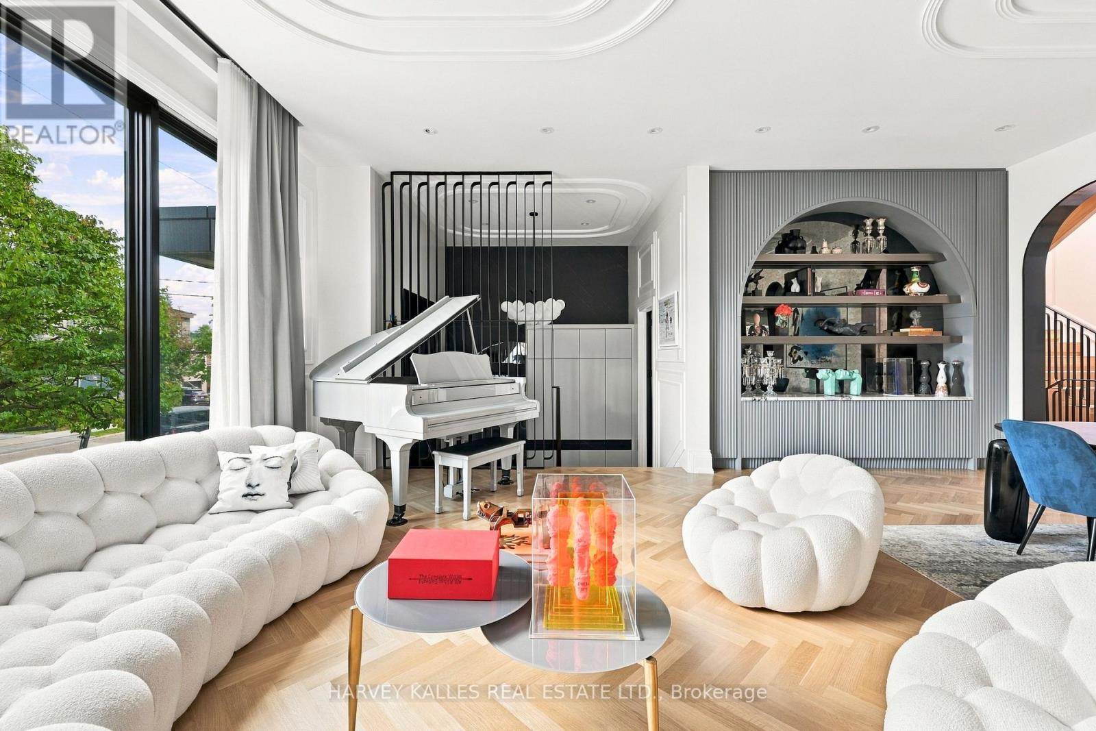 363 BEDFORD PARK AVENUE