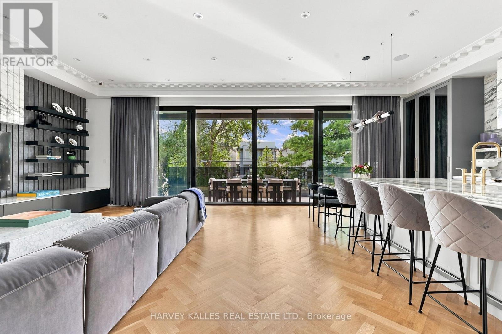 363 BEDFORD PARK AVENUE
