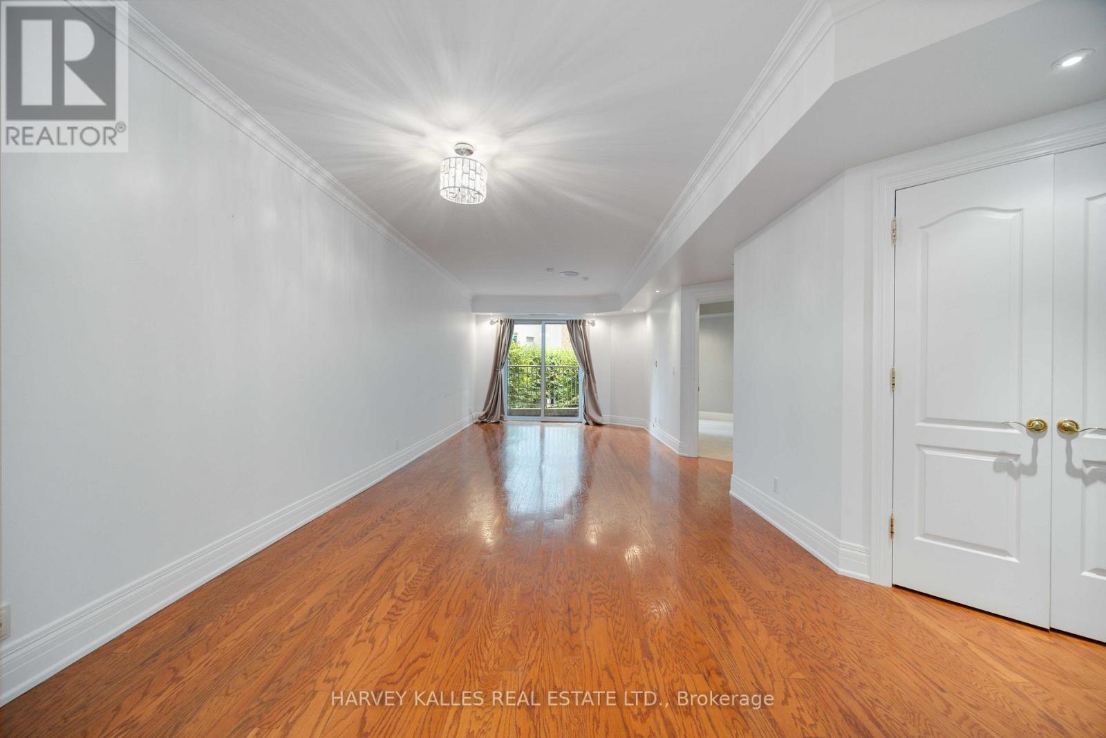 201 - 33 DELISLE AVENUE
