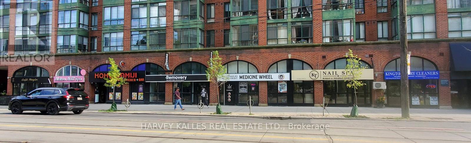 793 KING STREET W