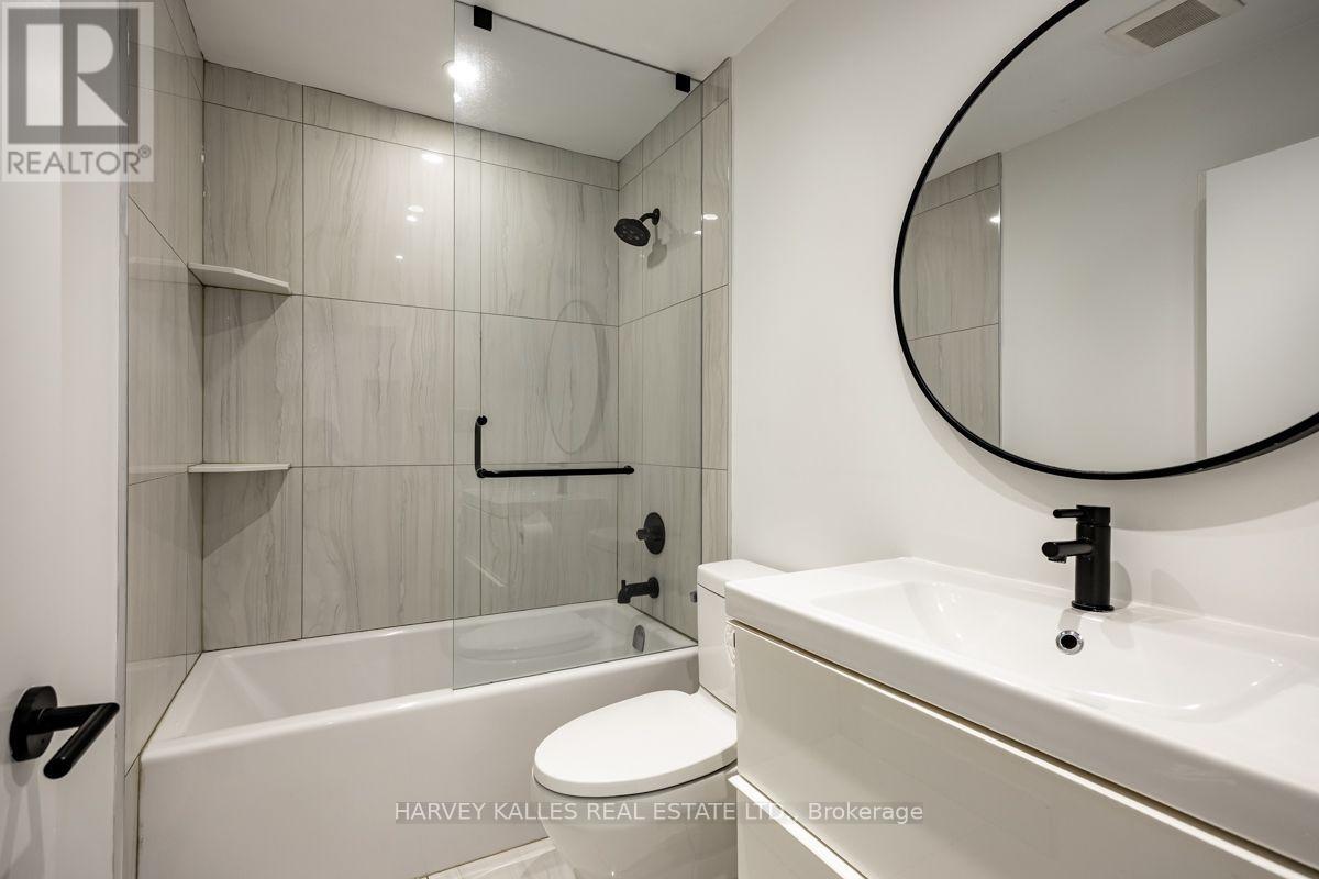 110 - 3000 BATHURST STREET