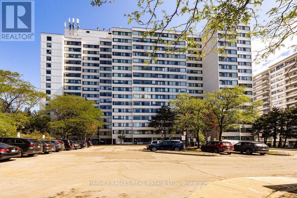 110 - 3000 BATHURST STREET