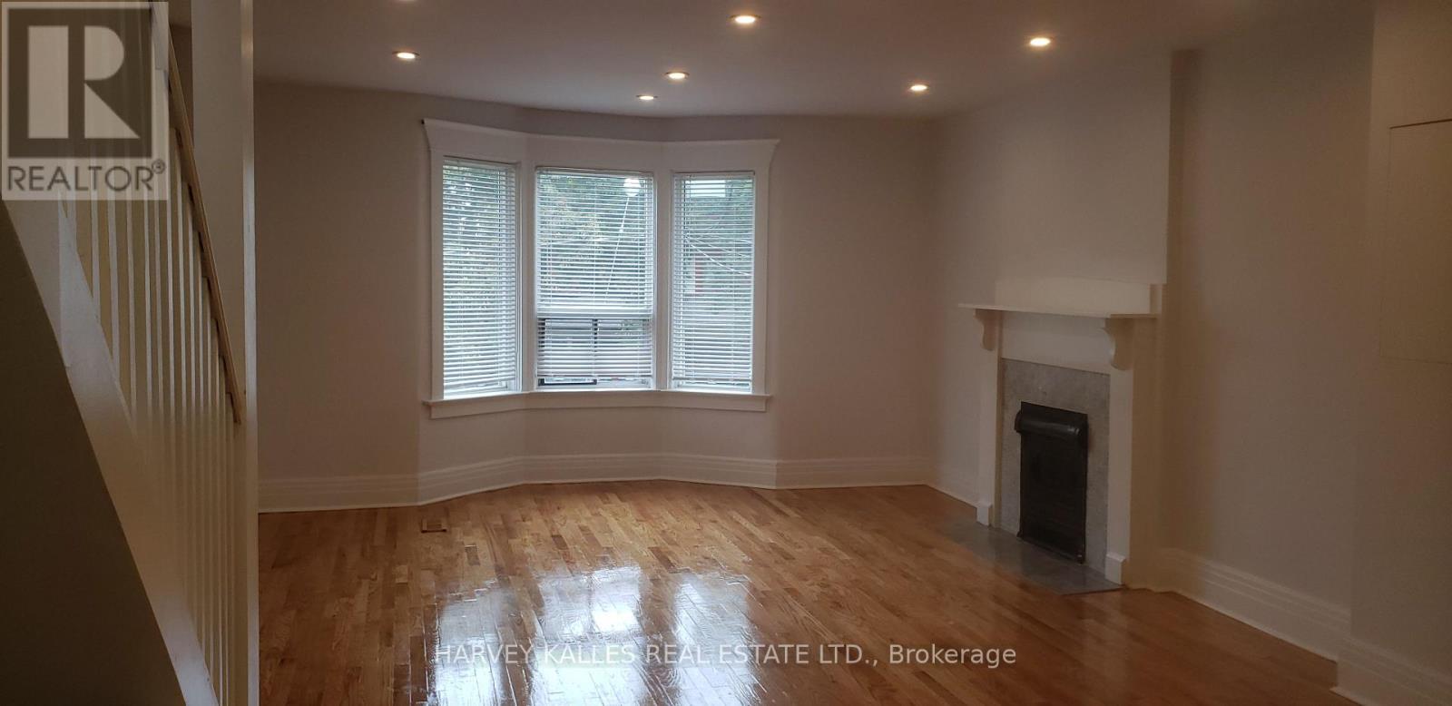 UPPER - 226 ASHWORTH AVENUE