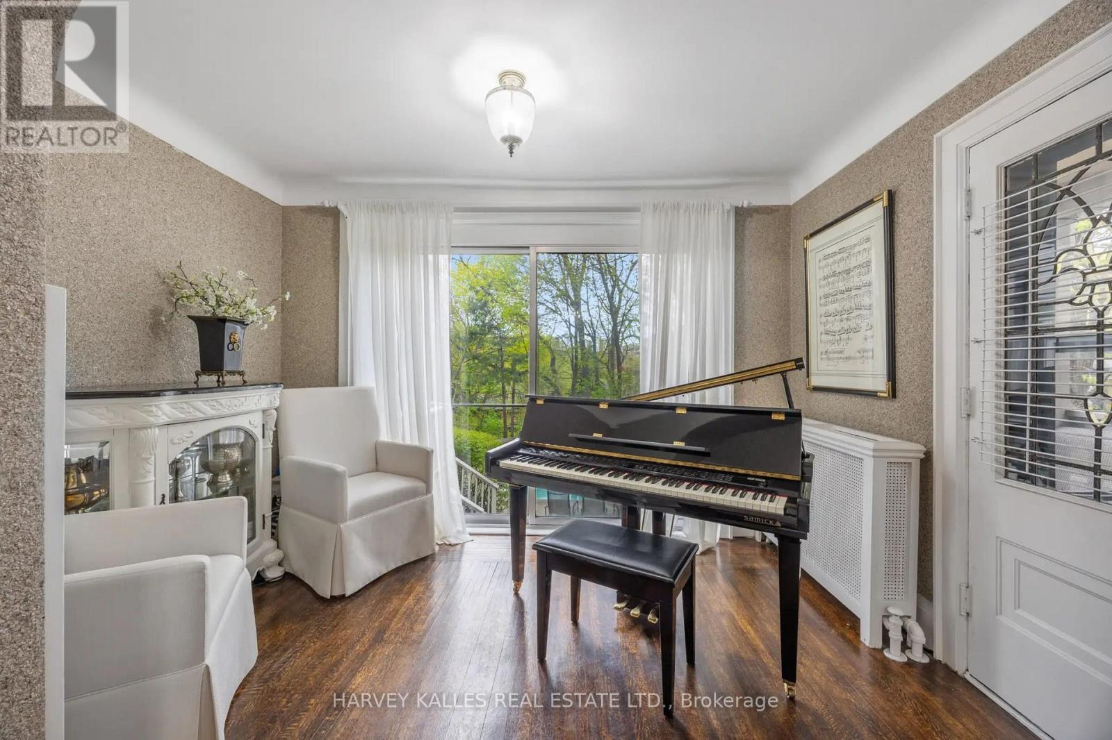 141 OLD FOREST HILL ROAD