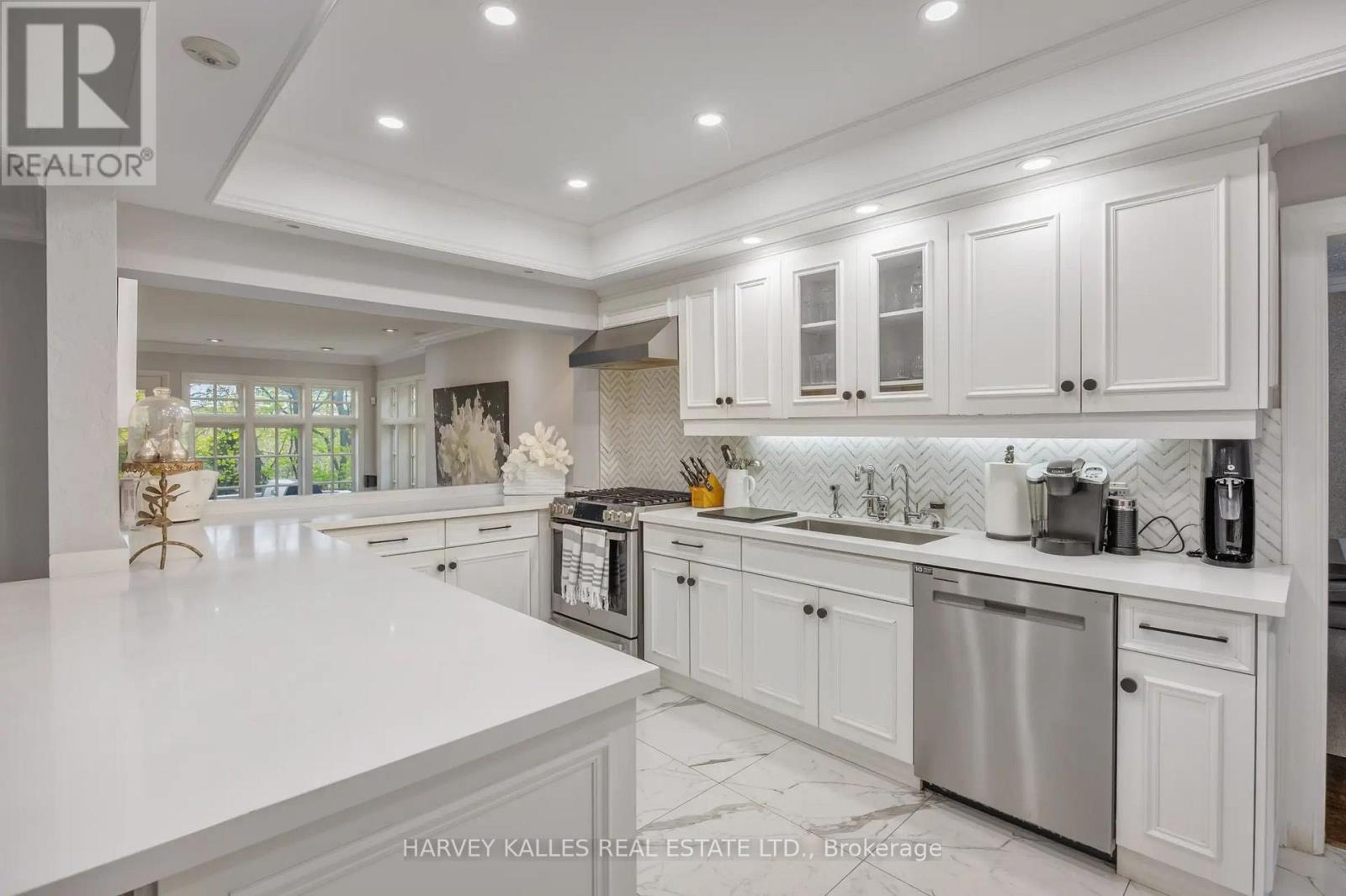 141 OLD FOREST HILL ROAD