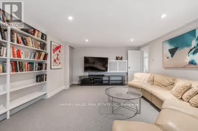 141 OLD FOREST HILL ROAD