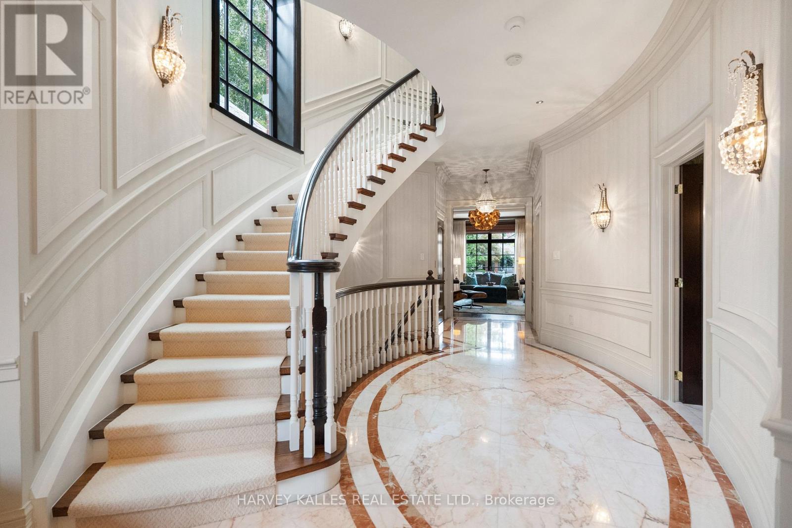 92 SOUTH DRIVE