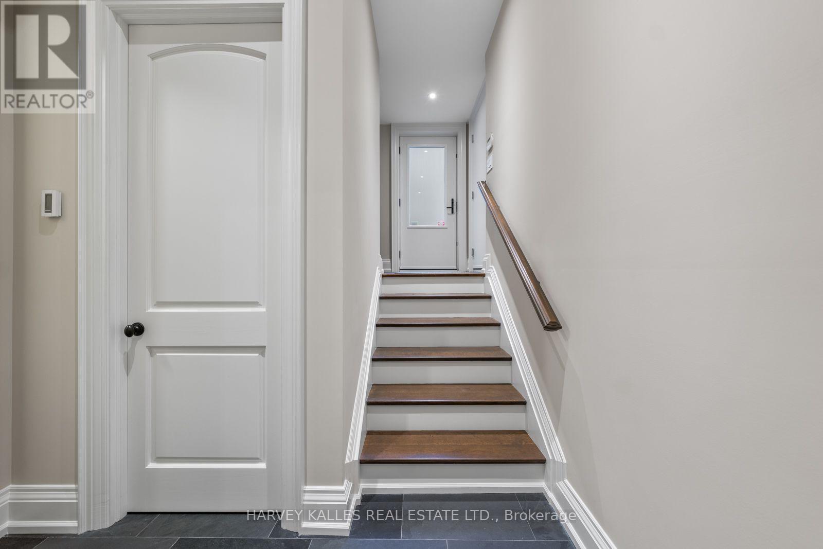40 SULTANA AVENUE