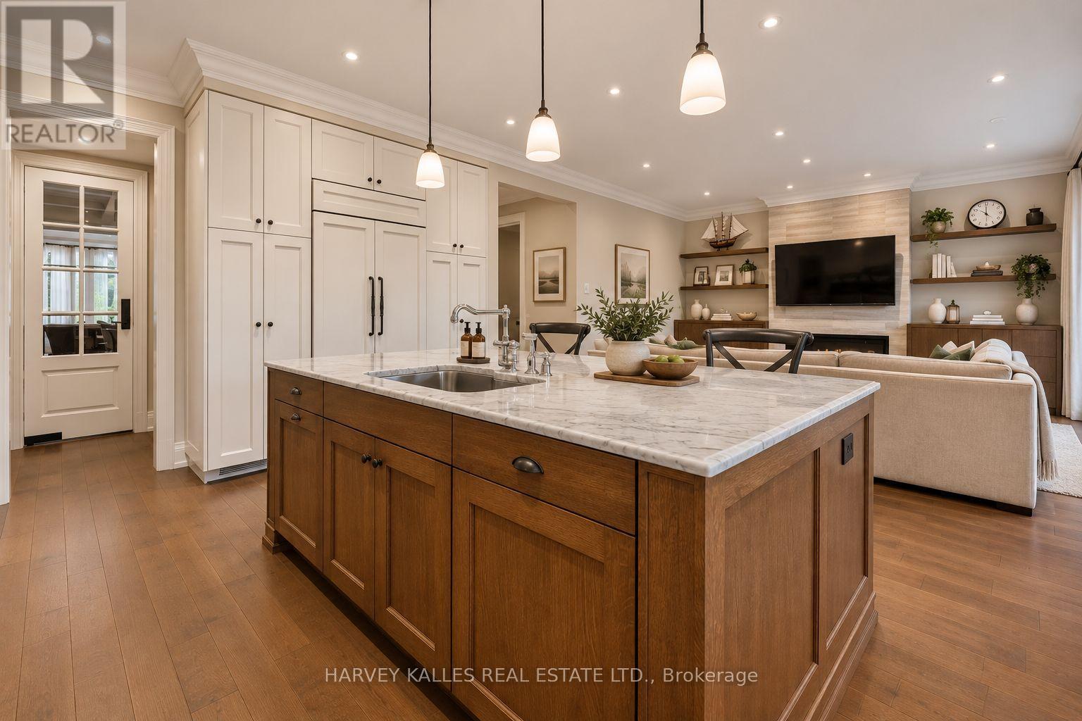 40 SULTANA AVENUE