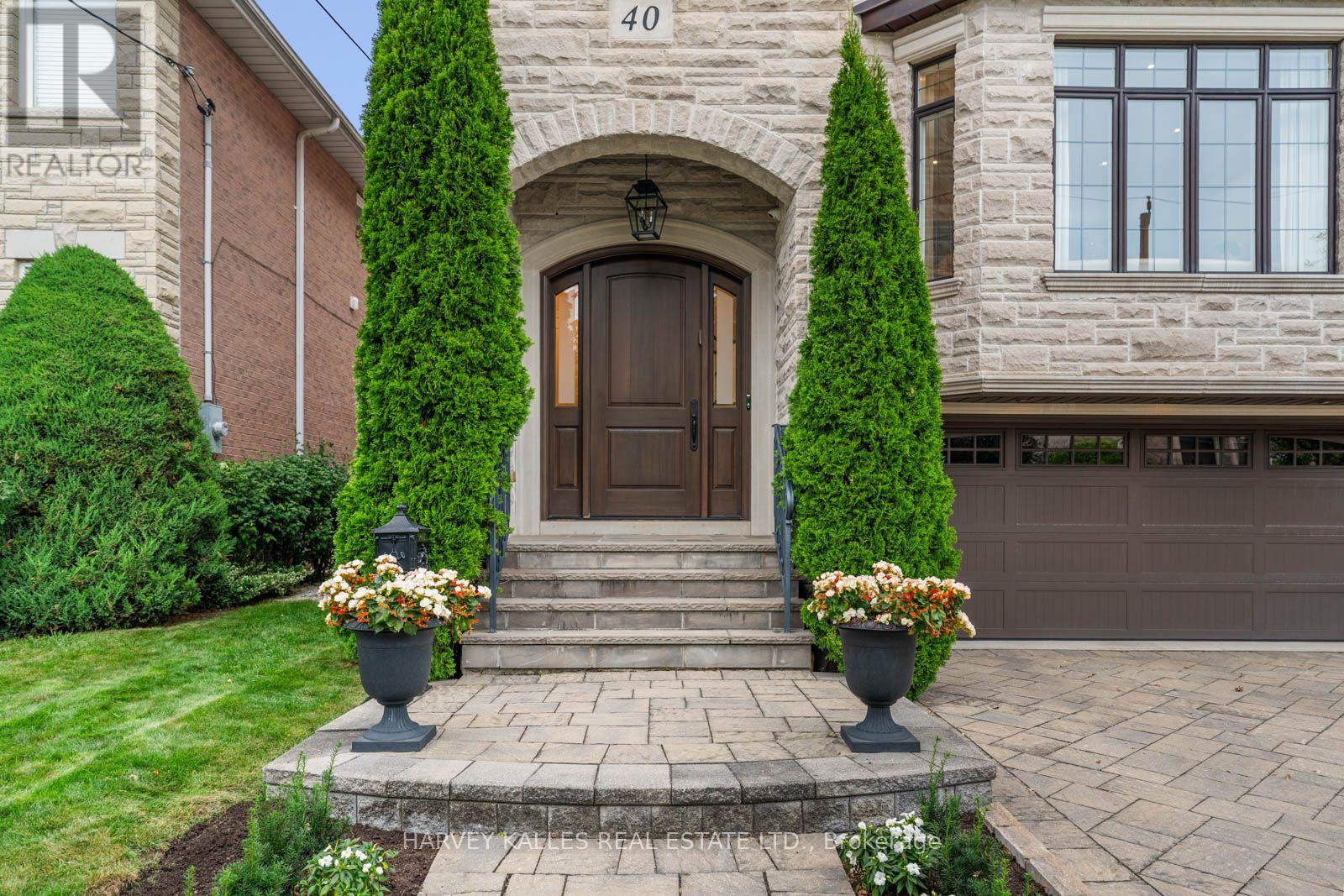 40 SULTANA AVENUE