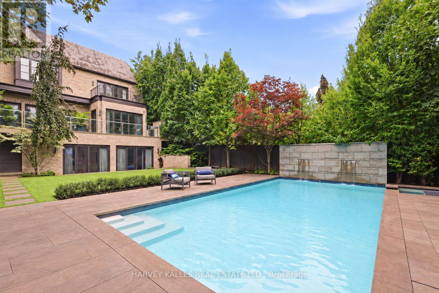 221 DUNVEGAN ROAD