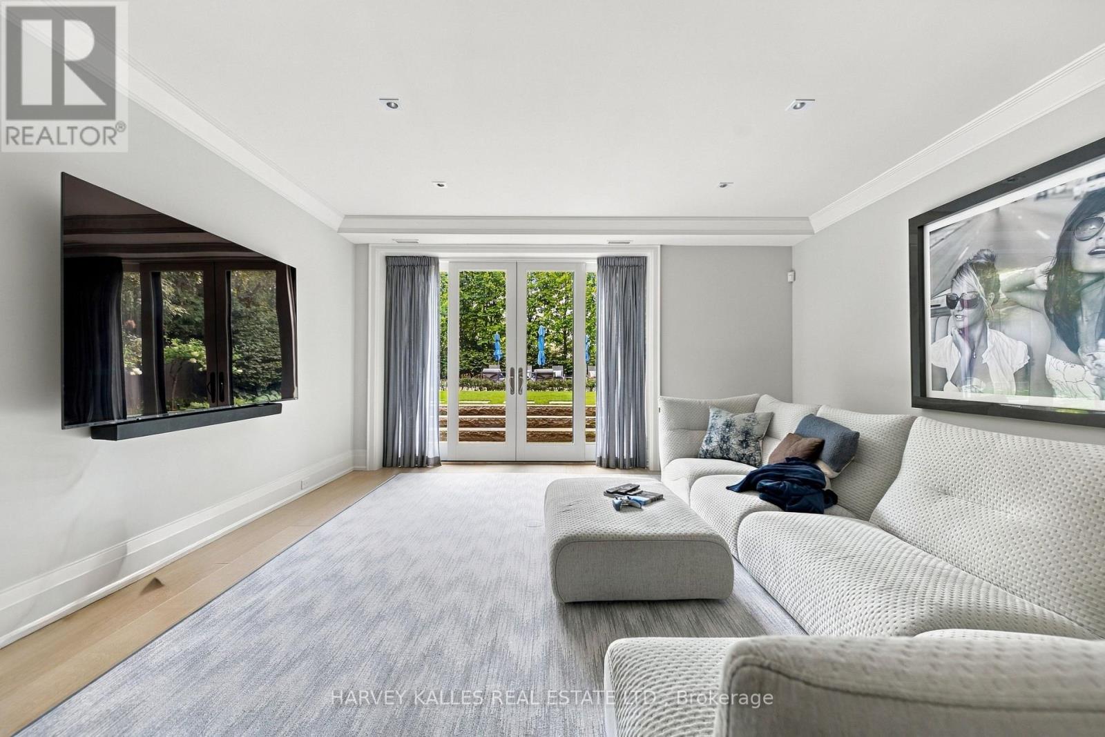 221 DUNVEGAN ROAD