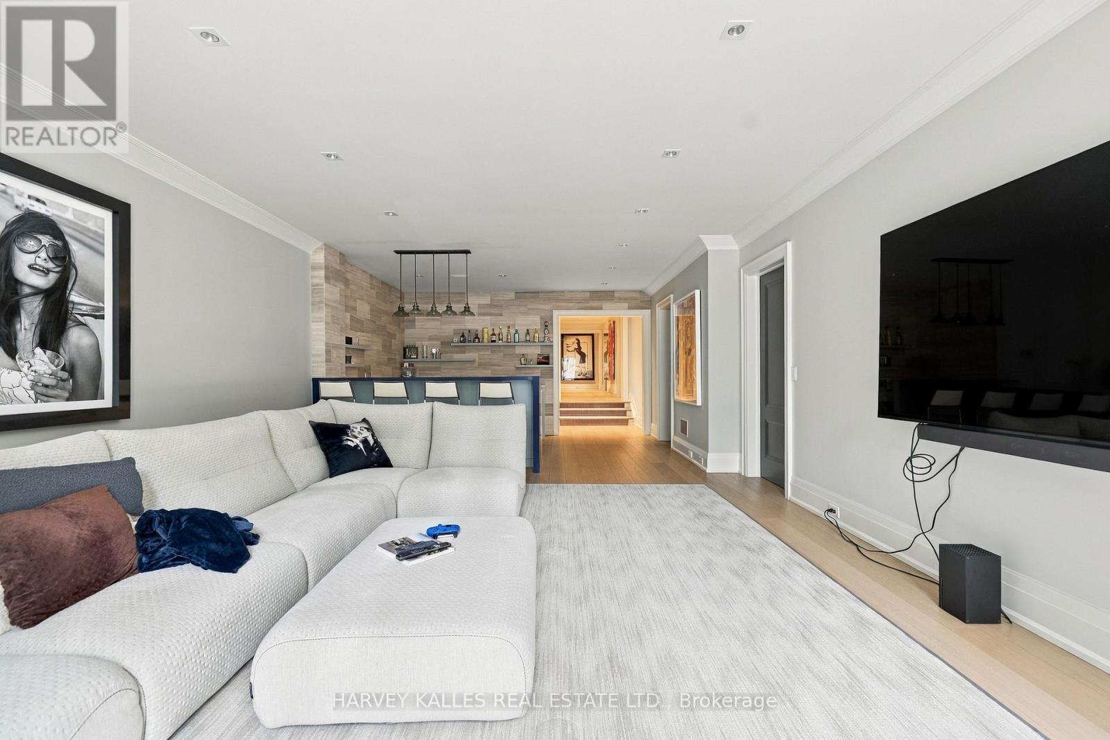 221 DUNVEGAN ROAD