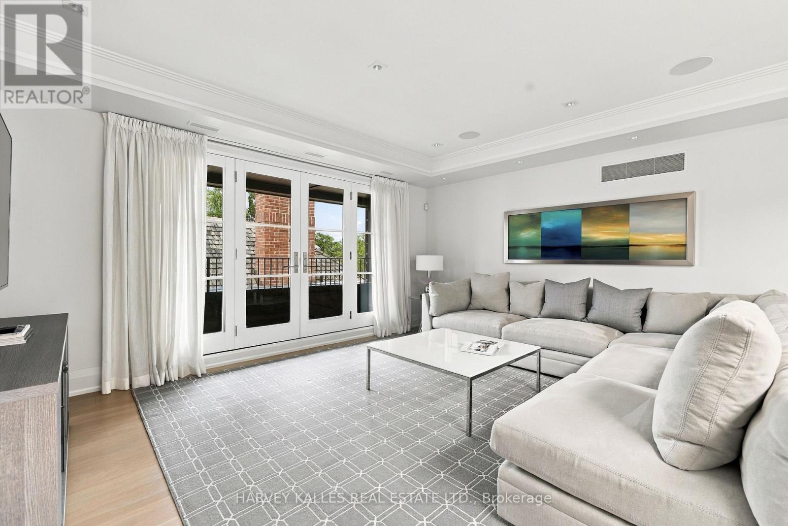 221 DUNVEGAN ROAD