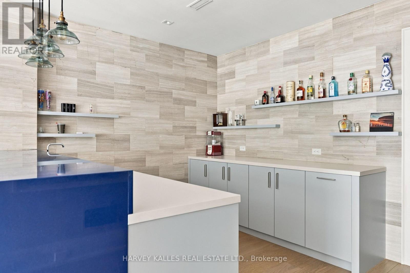 221 DUNVEGAN ROAD