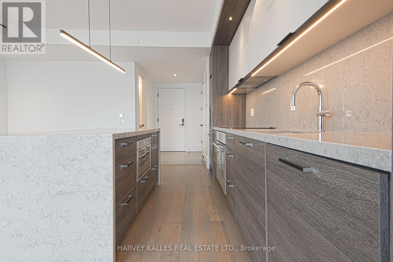 1508 - 215 LONSDALE ROAD