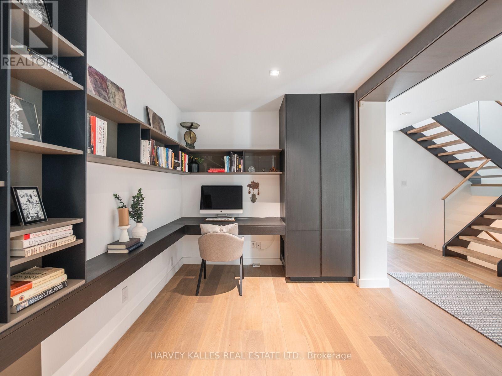 75 ARDWOLD GATE