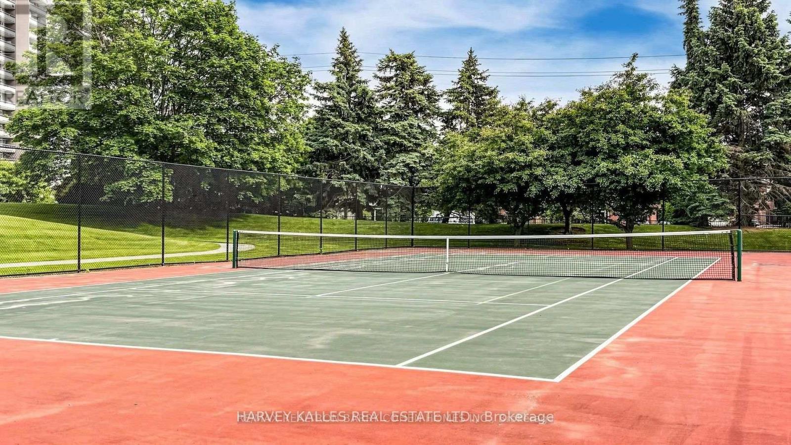 605 - 1121 STEELES AVENUE W