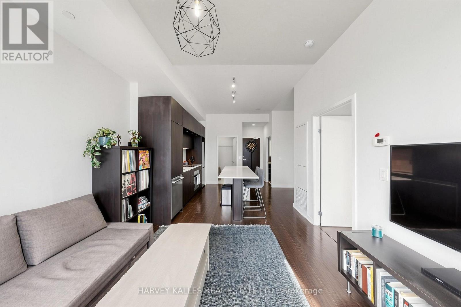 419 - 55 REGENT PARK BOULEVARD