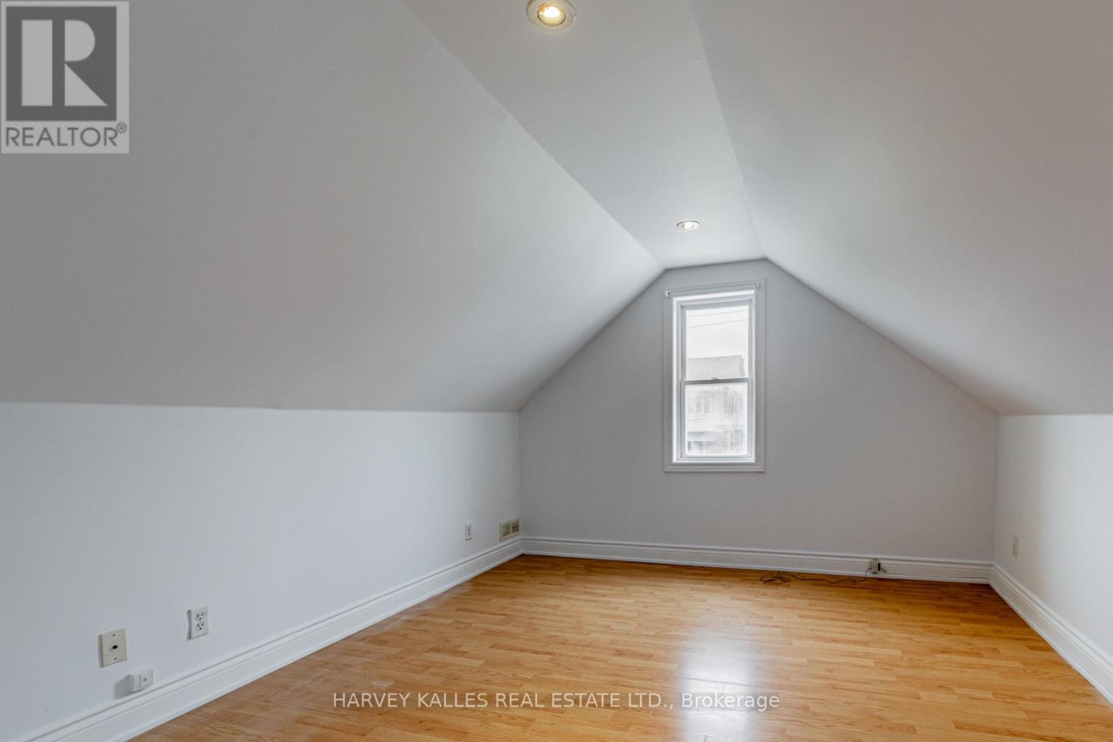 313 GLENHOLME AVENUE