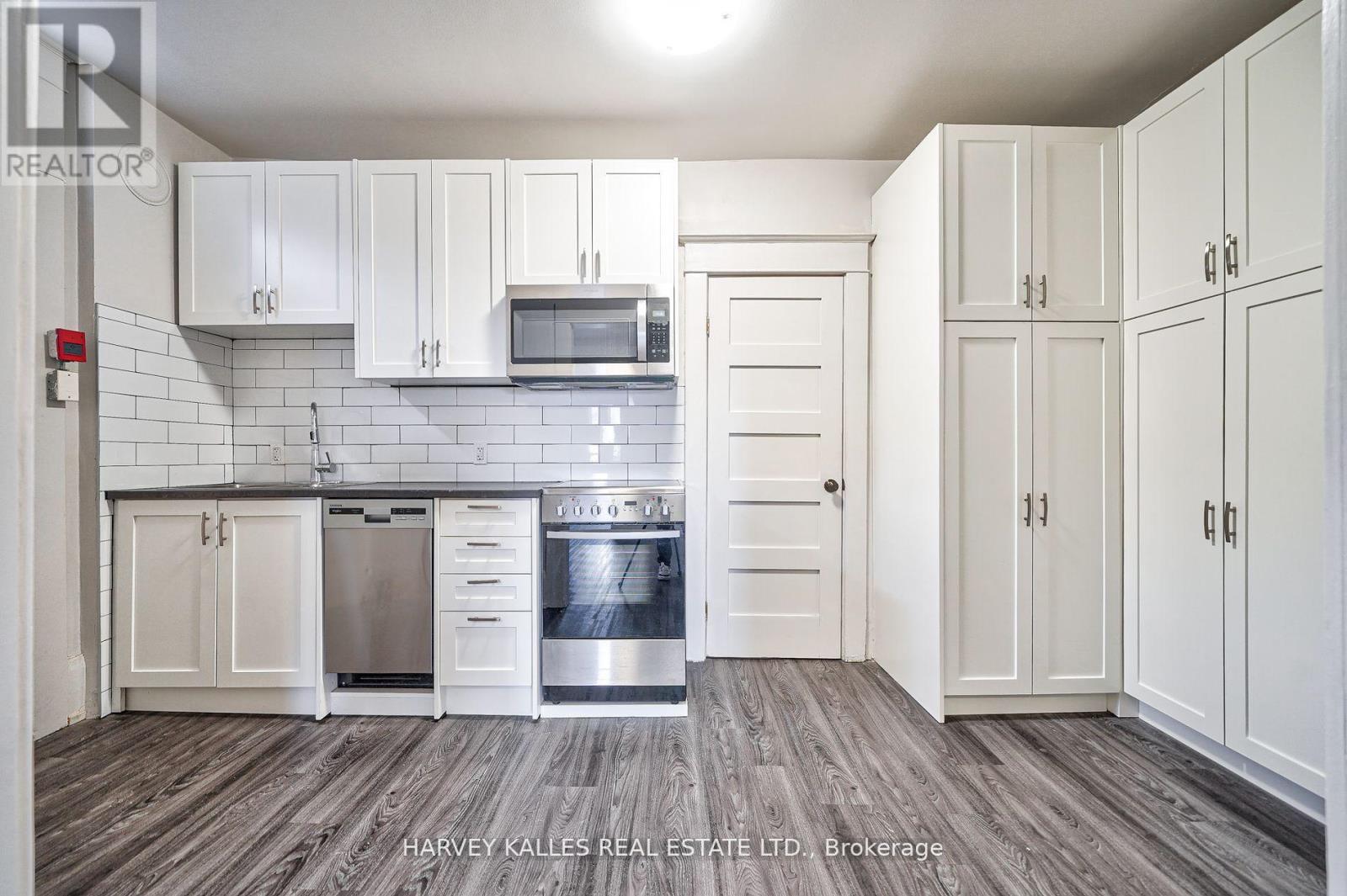 1 - 1072 ST CLAIR AVENUE W