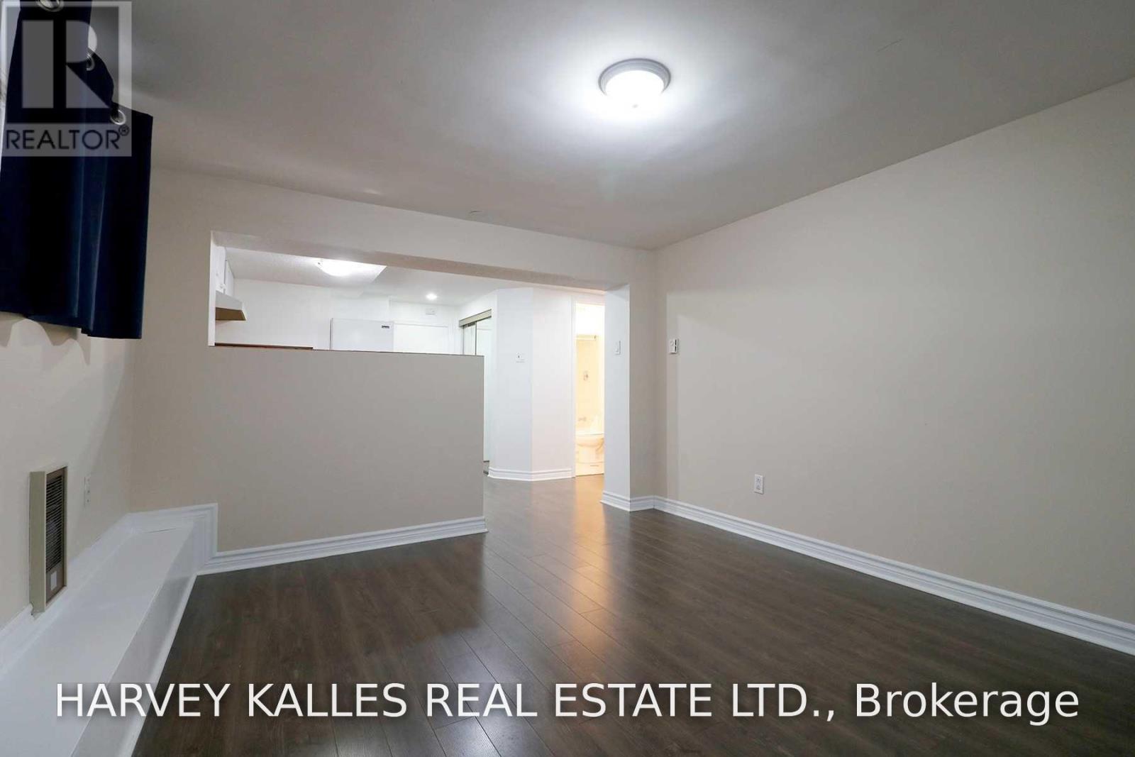 LOWER - 21 BRAEMAR AVENUE