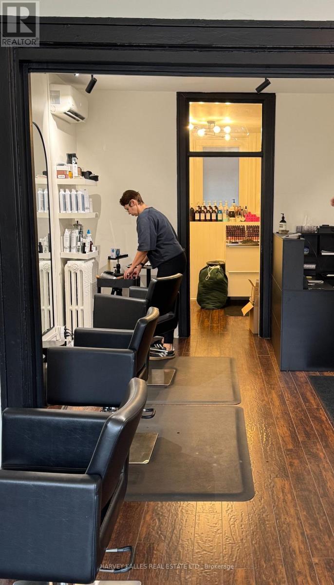 2ND FLOOR - 1118 YONGE STREET