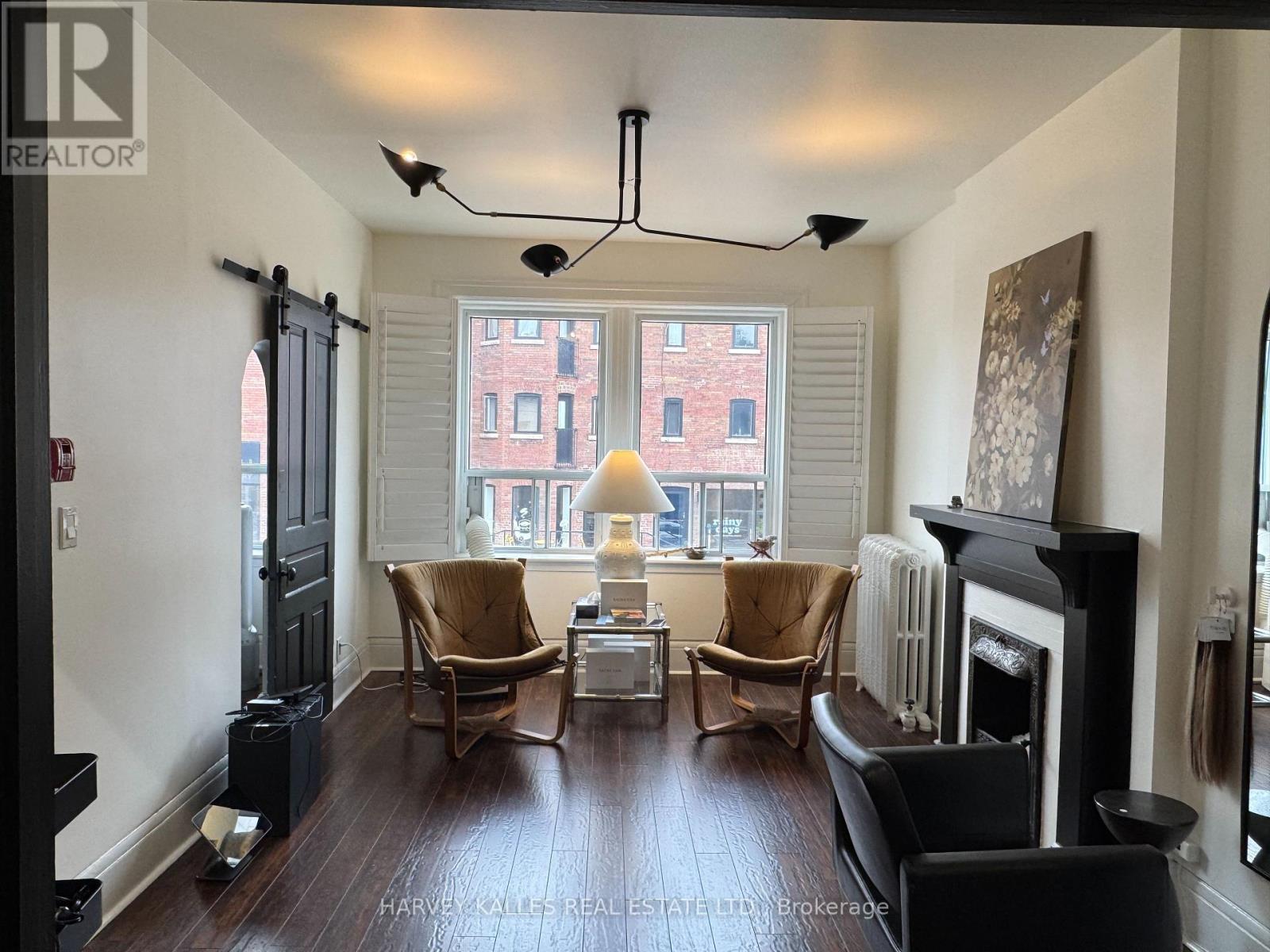 2ND FLOOR - 1118 YONGE STREET