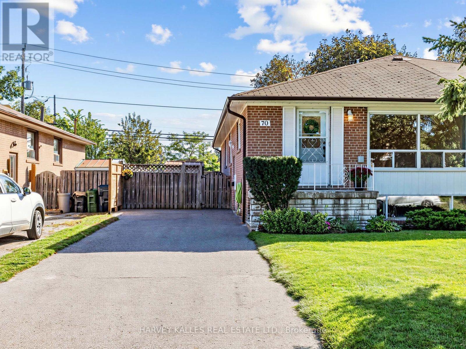70 PINTAIL CRESCENT
