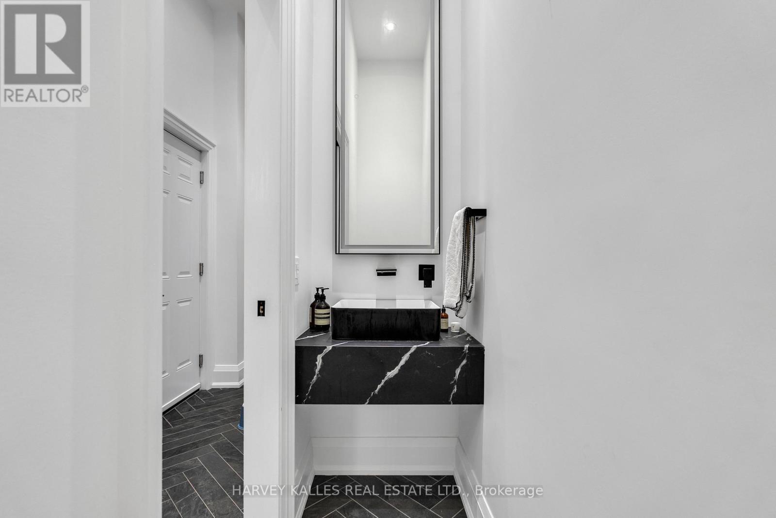 32 ALMONT ROAD