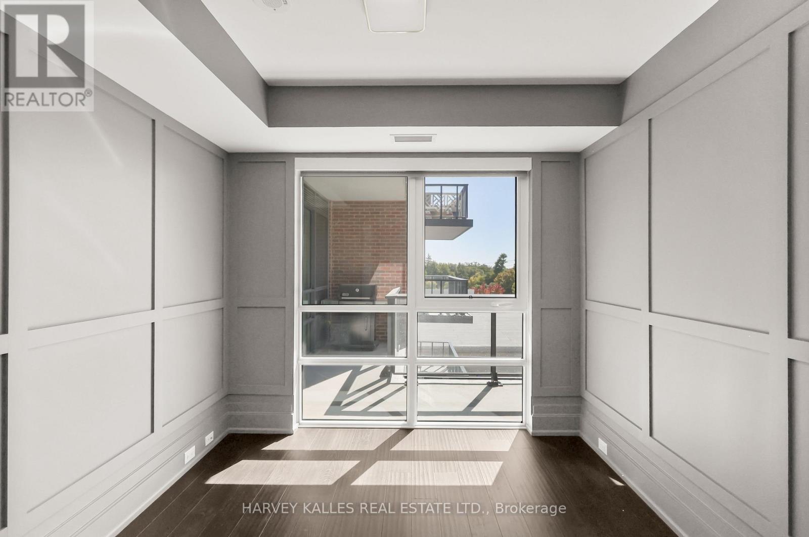 401 - 3 SOUTHVALE DRIVE
