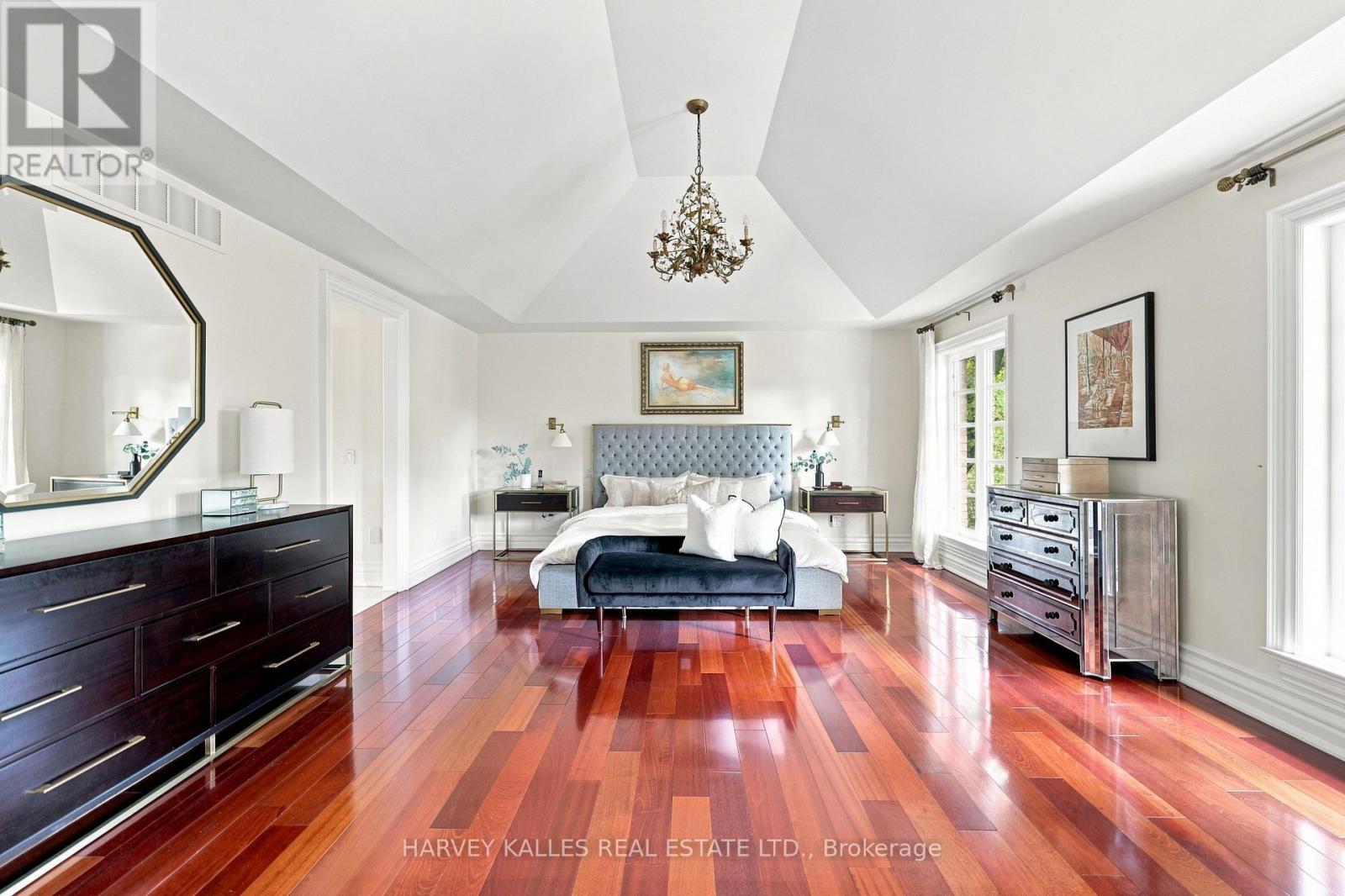 14 DENEWOOD CRESCENT