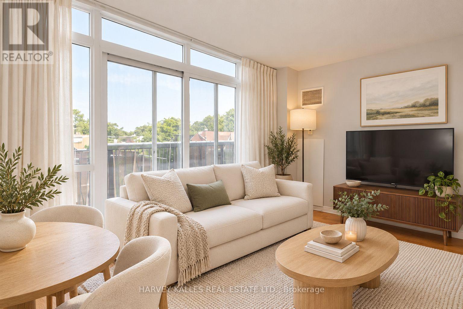 313 - 225 WELLESLEY STREET E