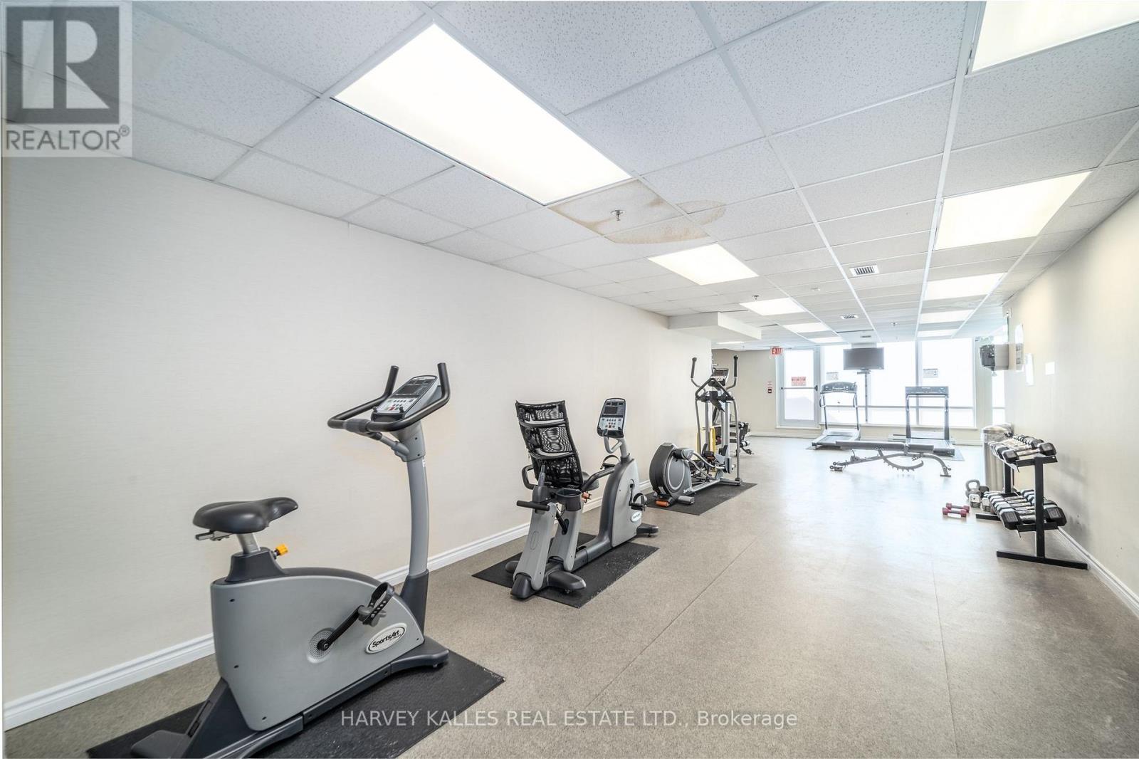 313 - 225 WELLESLEY STREET E