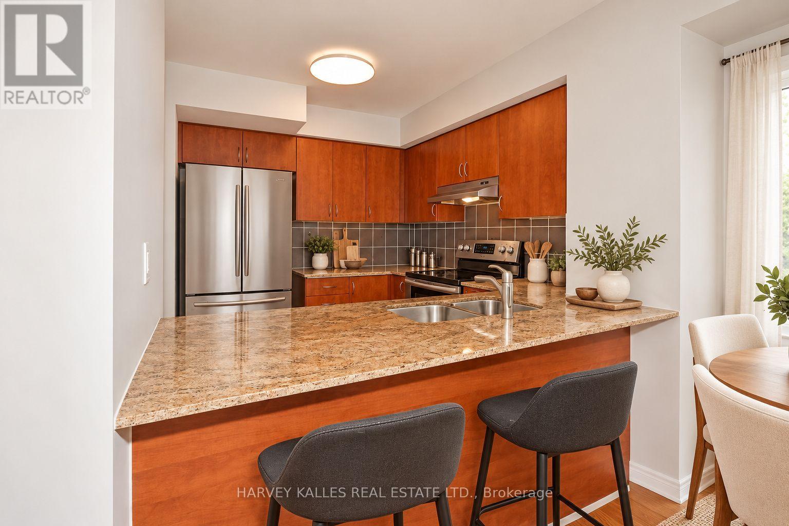 313 - 225 WELLESLEY STREET E