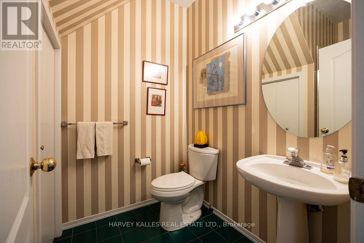 TH 9 - 1 BAXTER STREET