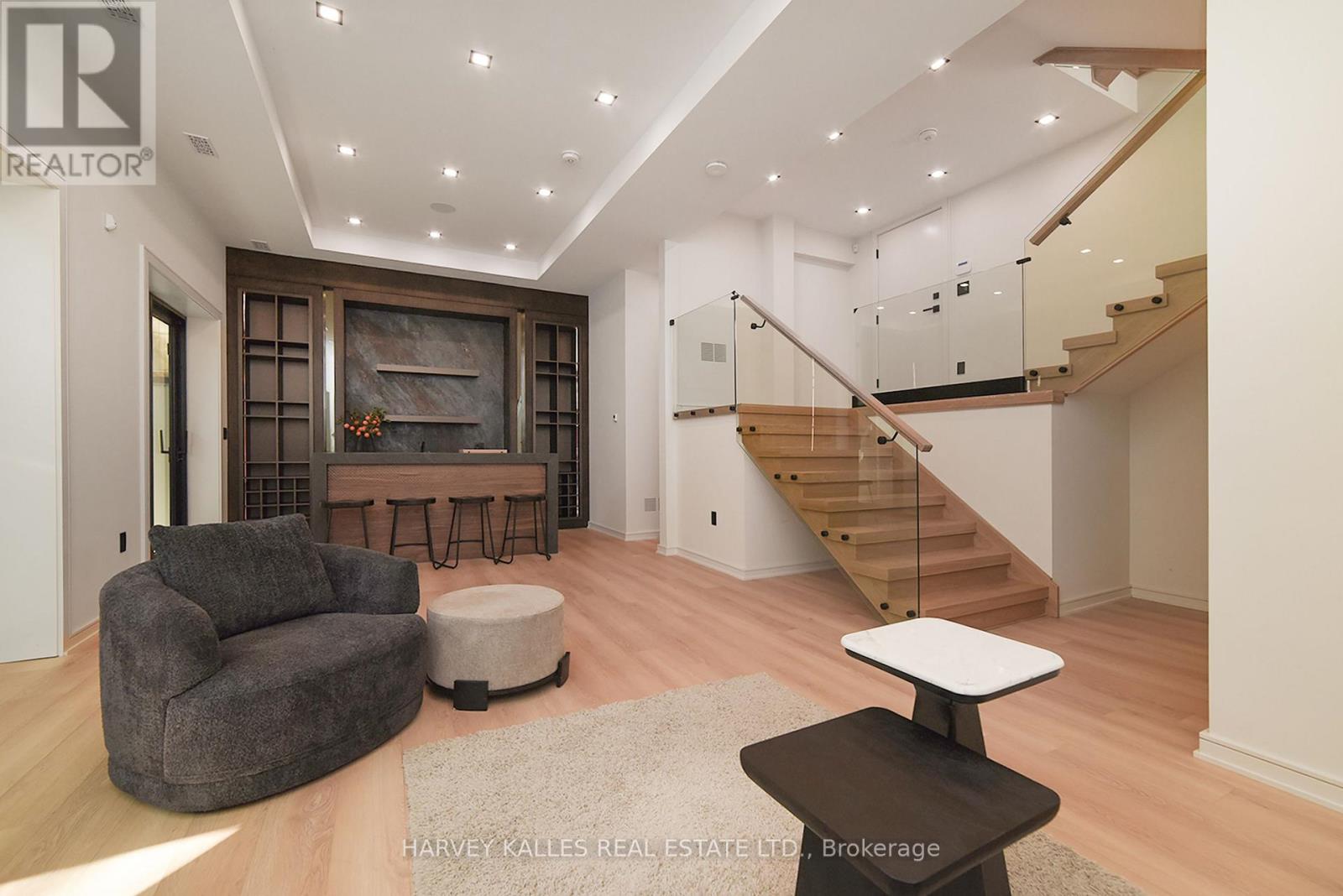 110 MONA DRIVE