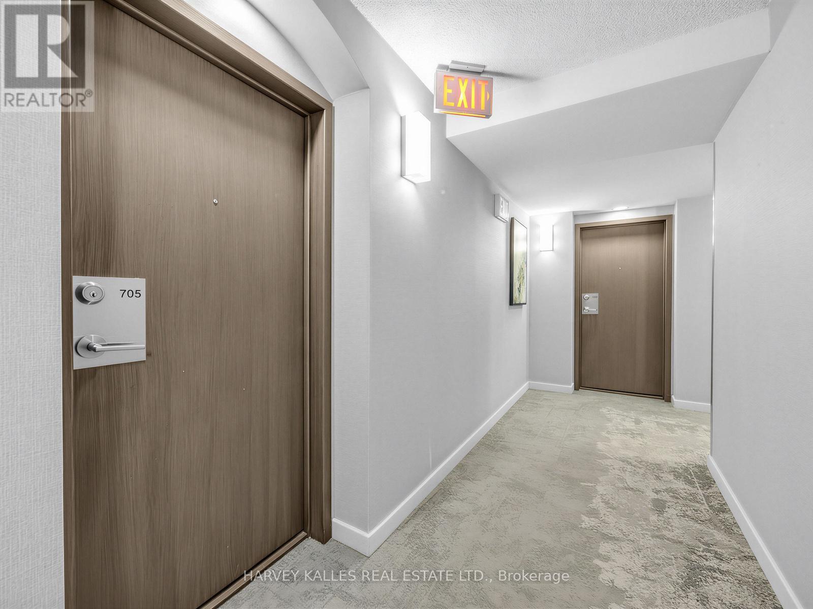 705 - 10 YONGE STREET