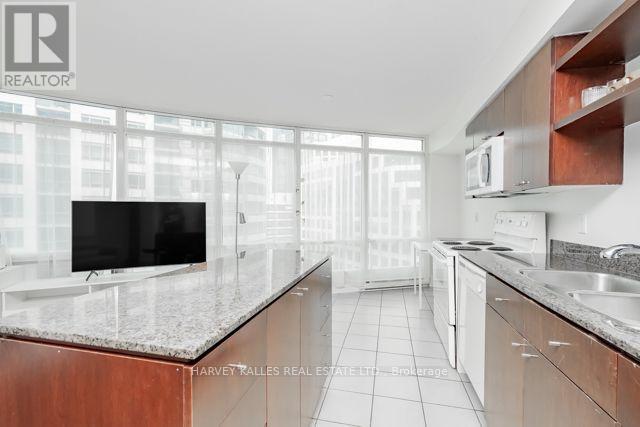 1510 - 361 FRONT STREET W