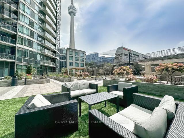 1510 - 361 FRONT STREET W