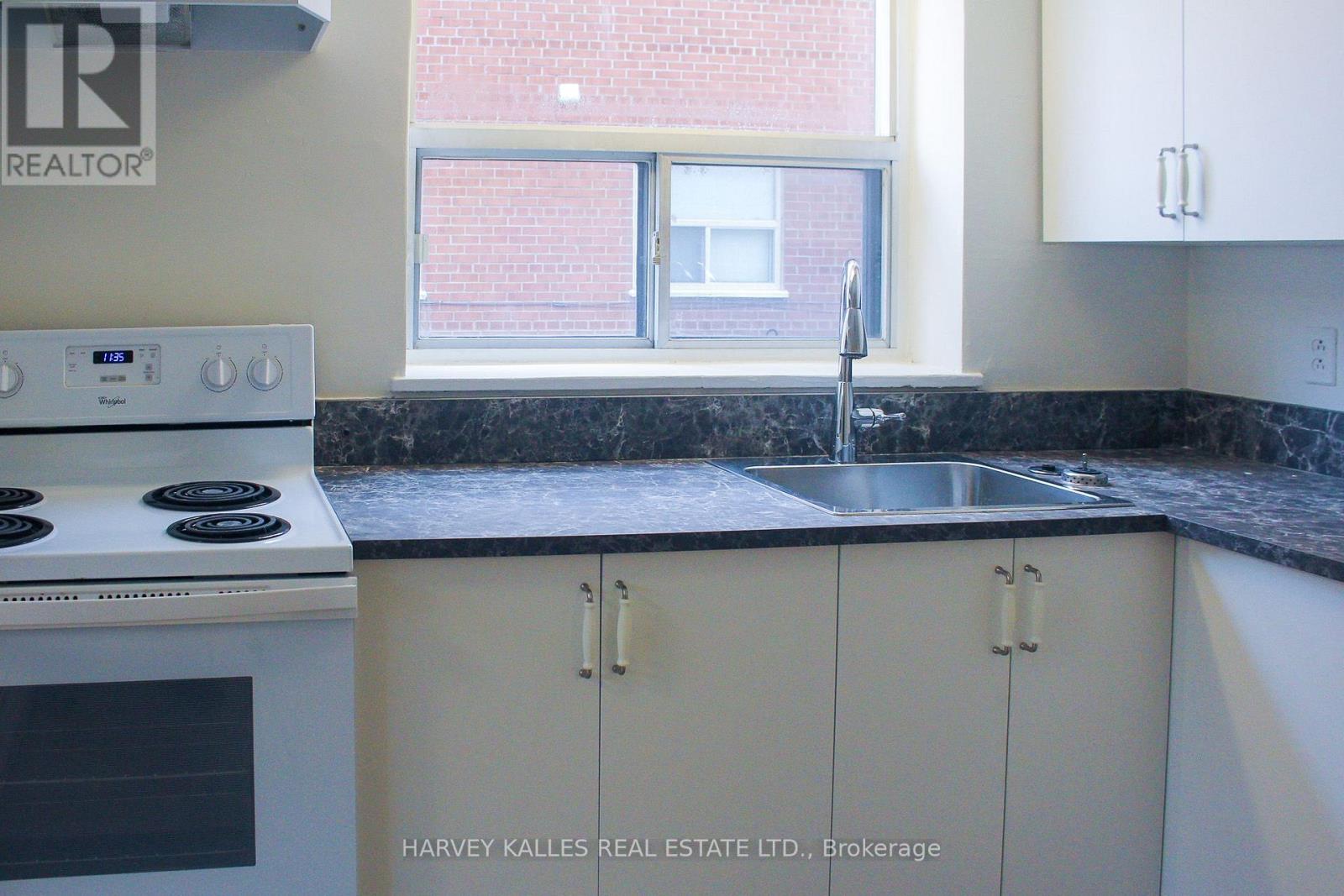 2 - 28 FRASERWOOD AVENUE