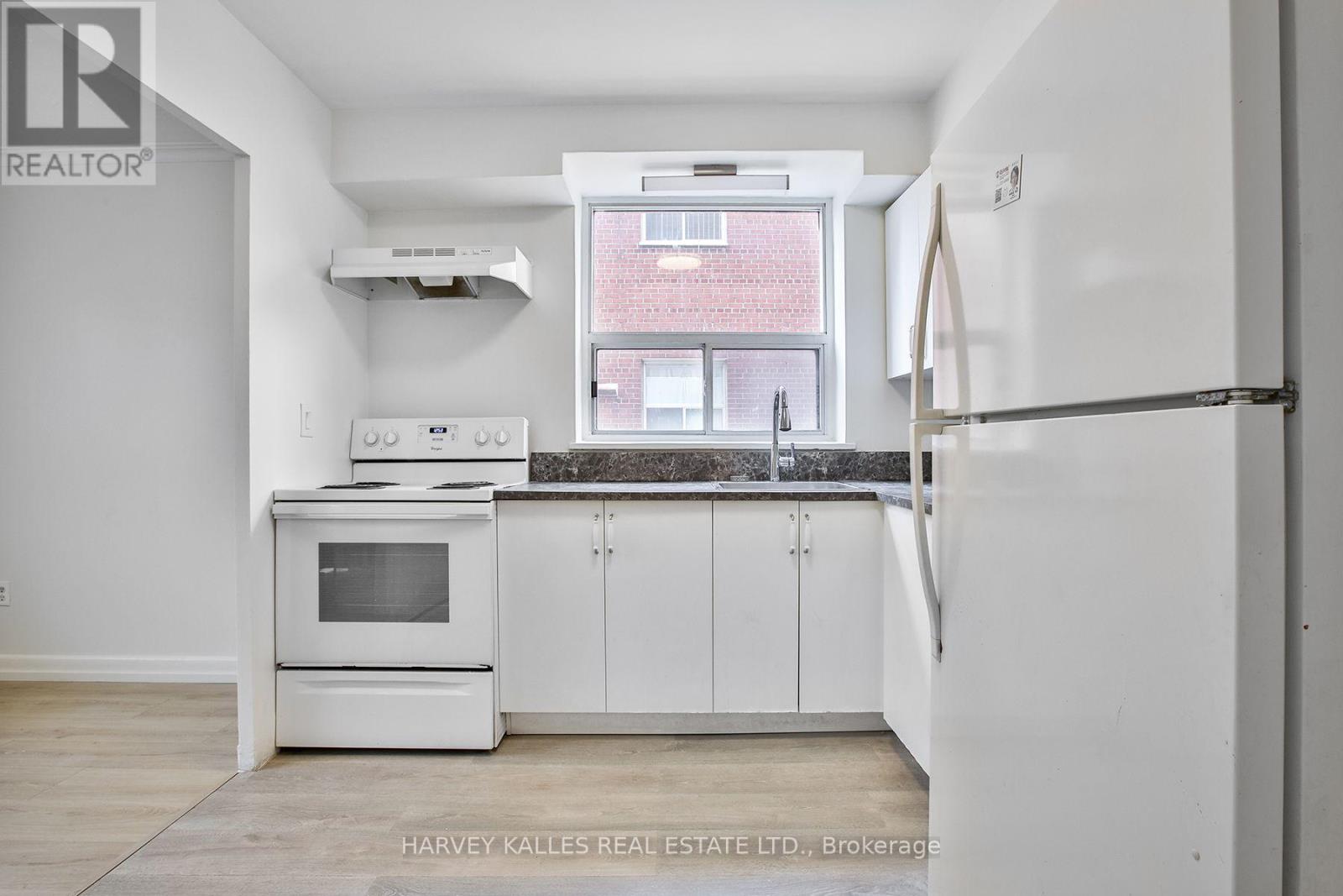 2 - 28 FRASERWOOD AVENUE