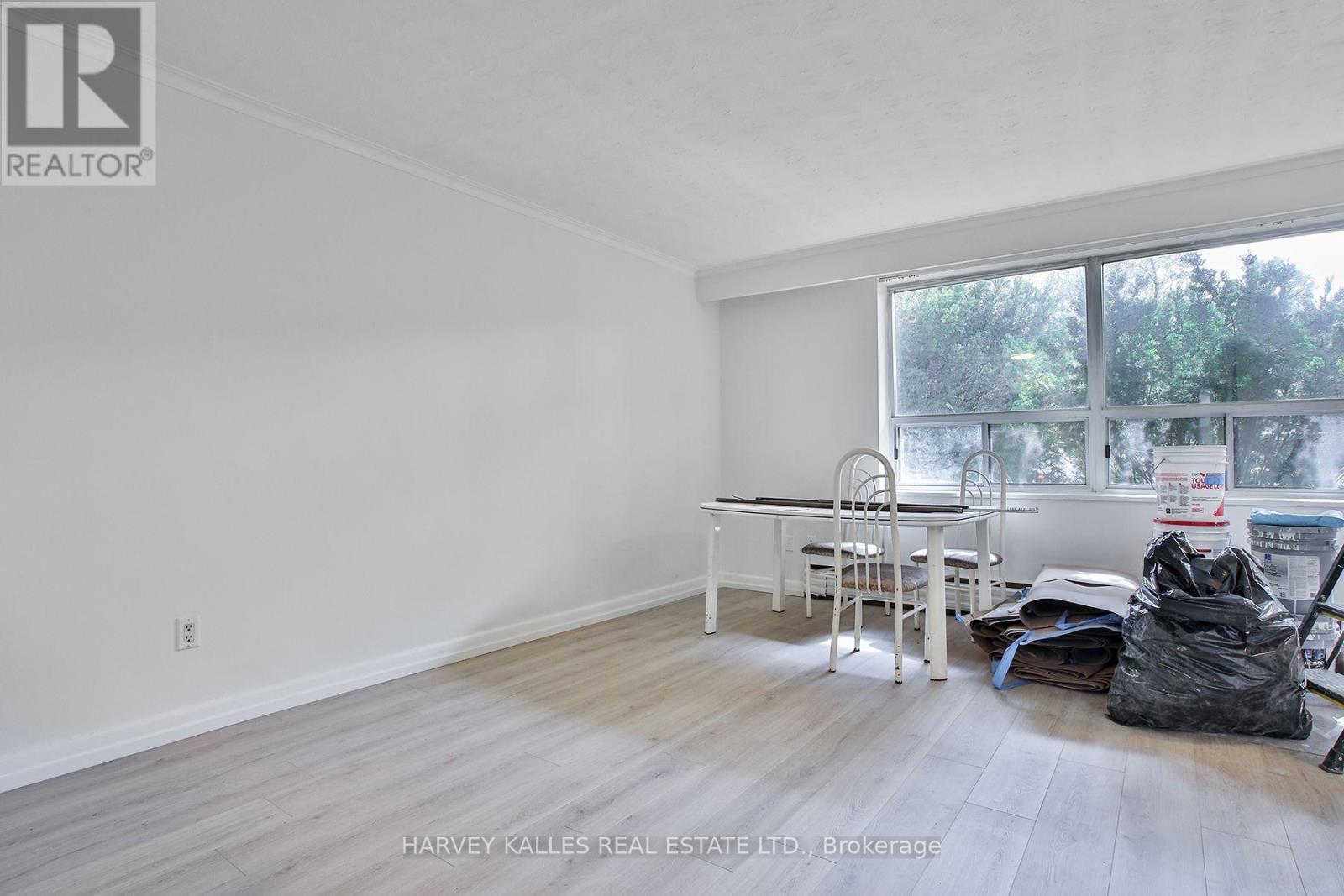2 - 28 FRASERWOOD AVENUE