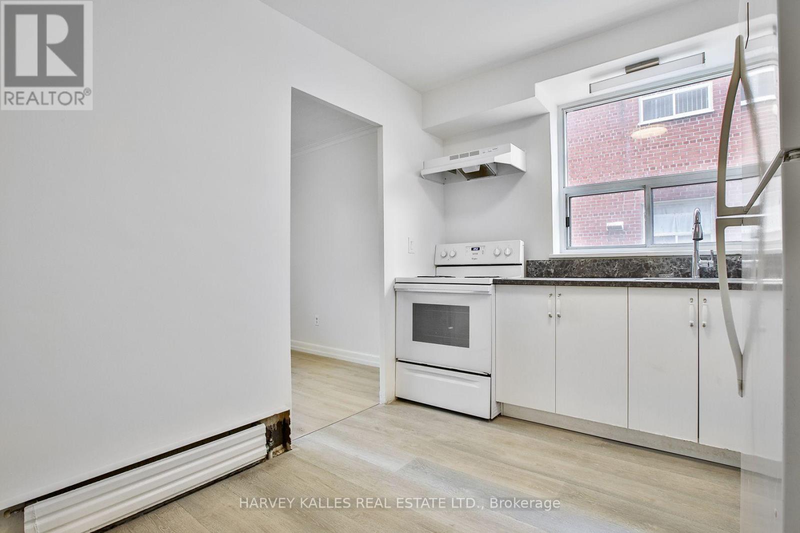 2 - 28 FRASERWOOD AVENUE