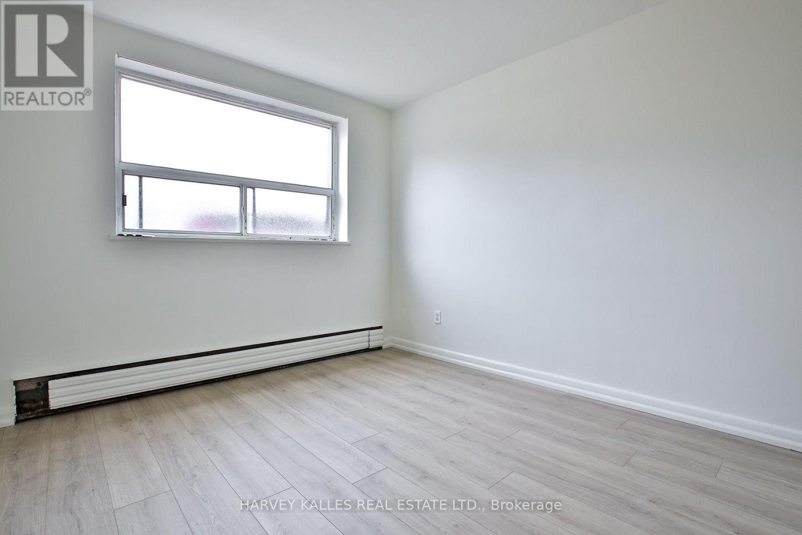 2 - 28 FRASERWOOD AVENUE
