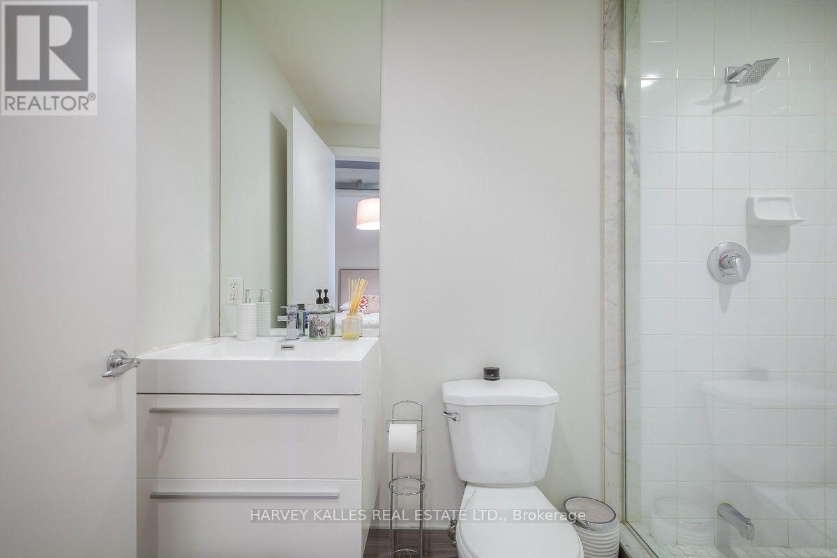 608 - 700 KING STREET W