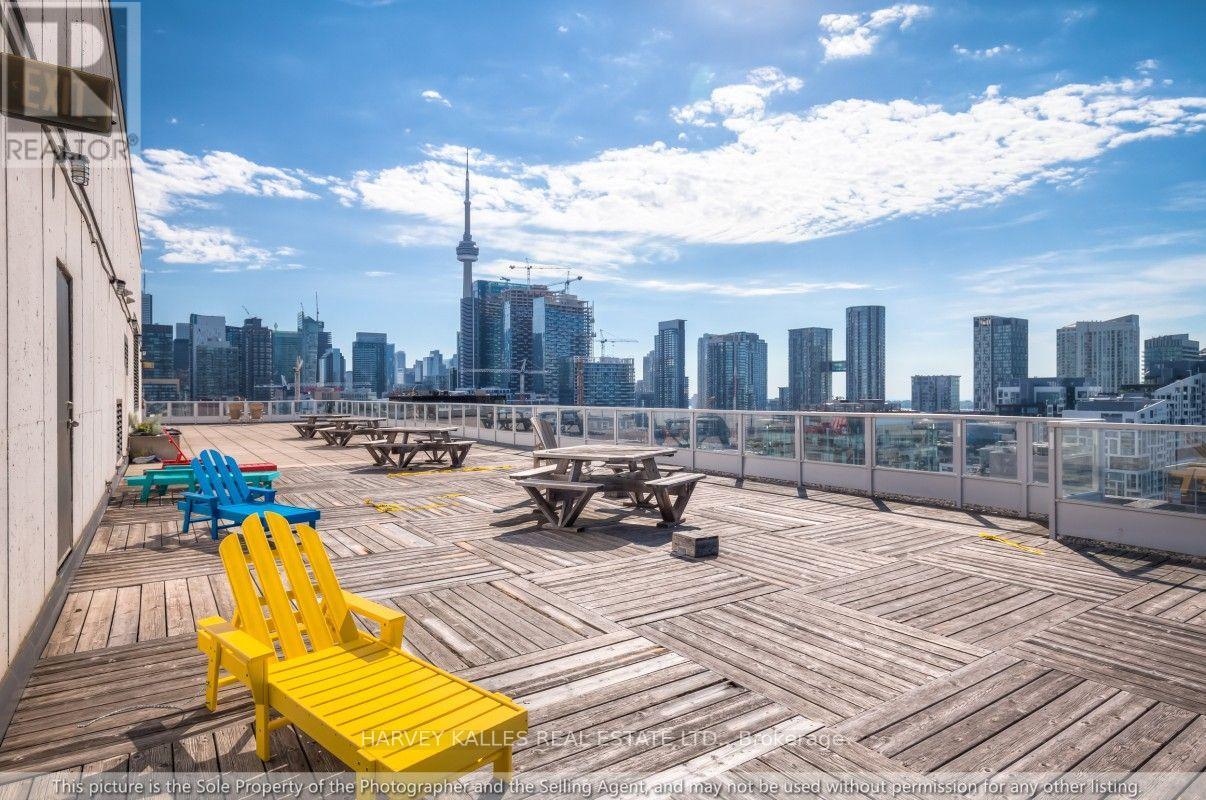 608 - 700 KING STREET W
