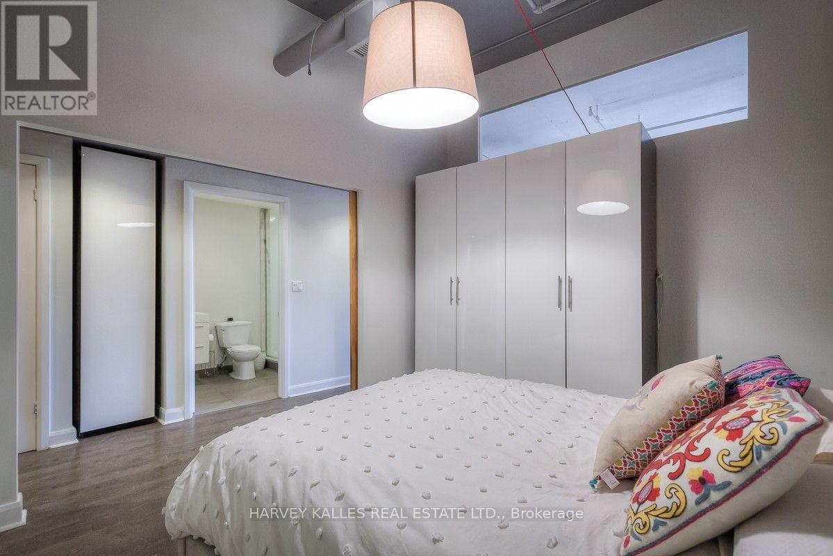 608 - 700 KING STREET W